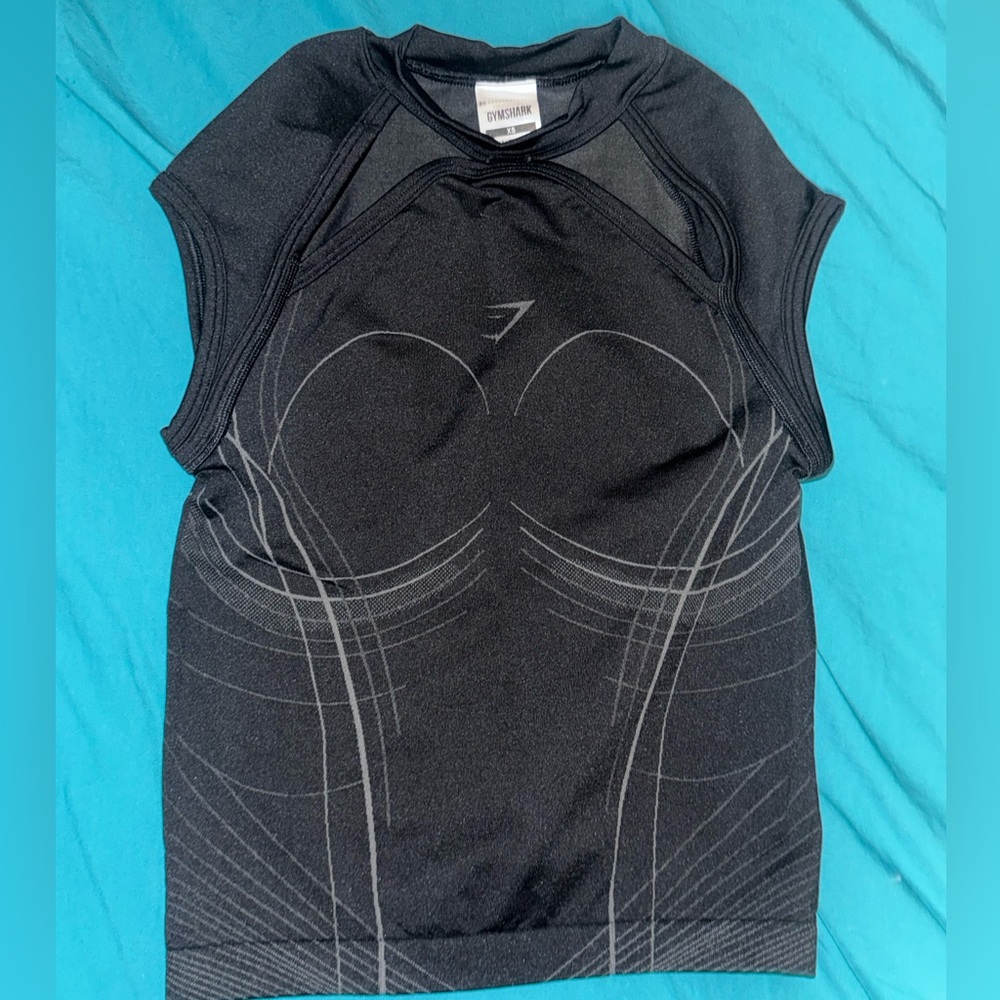 Gymshark Black apex top